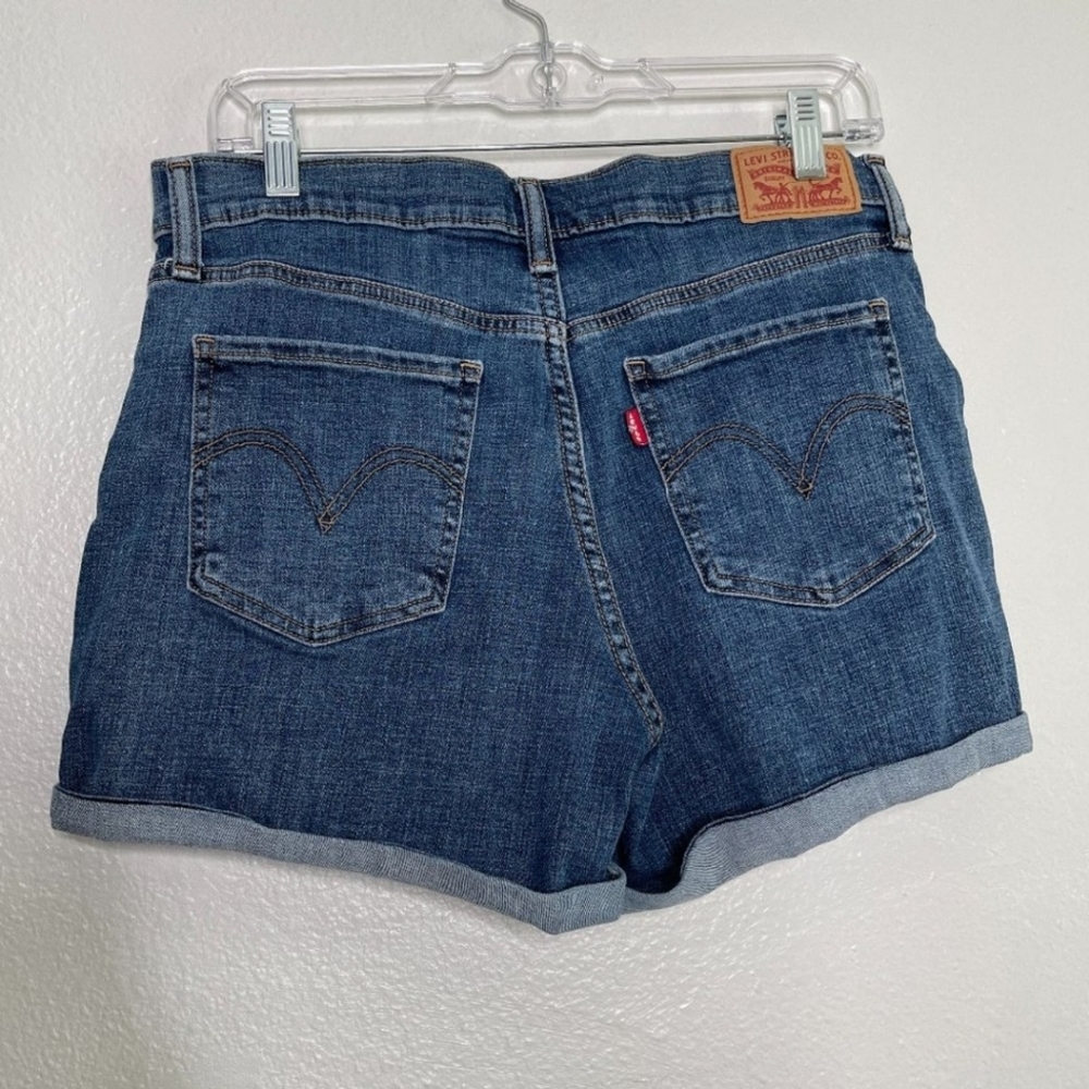 levi's mid length shorts 31 & 32 - Picture 2 of 4